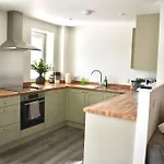 *luxury 2min From Карлайл